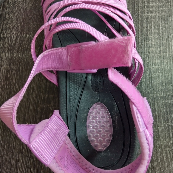 Dr Scholl's woman 10 sport sandals. Stretch Strappy. Next to new. Color Orchid - Picture 5 of 11